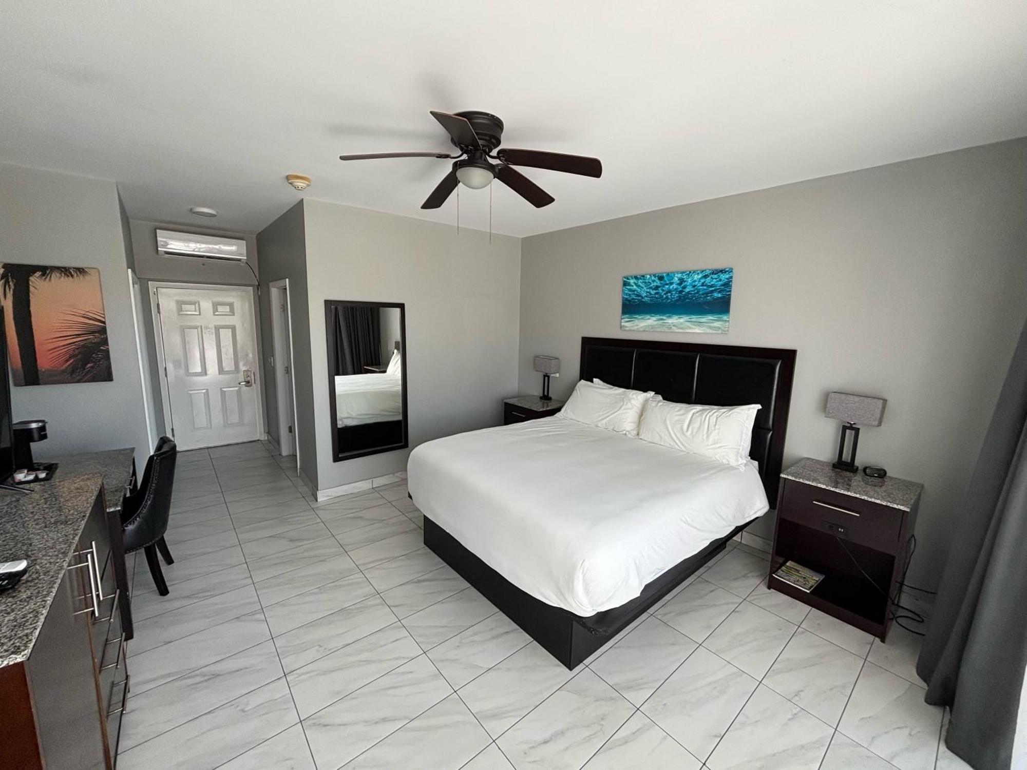 Grace Bay Suites 外观 照片