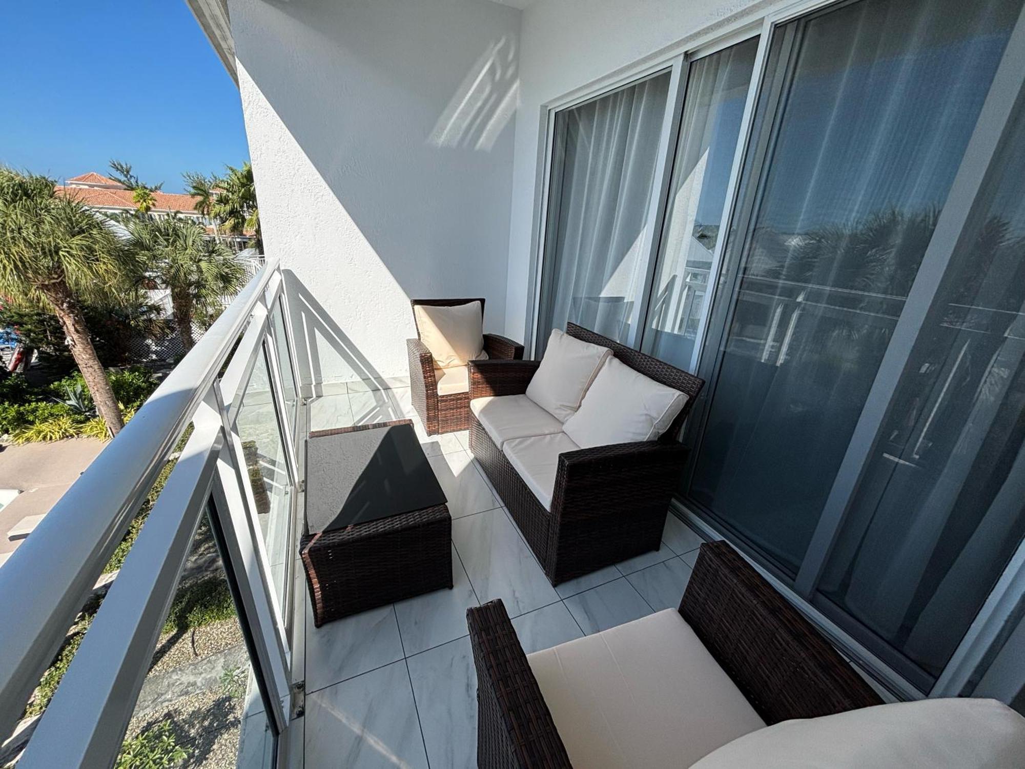 Grace Bay Suites 外观 照片