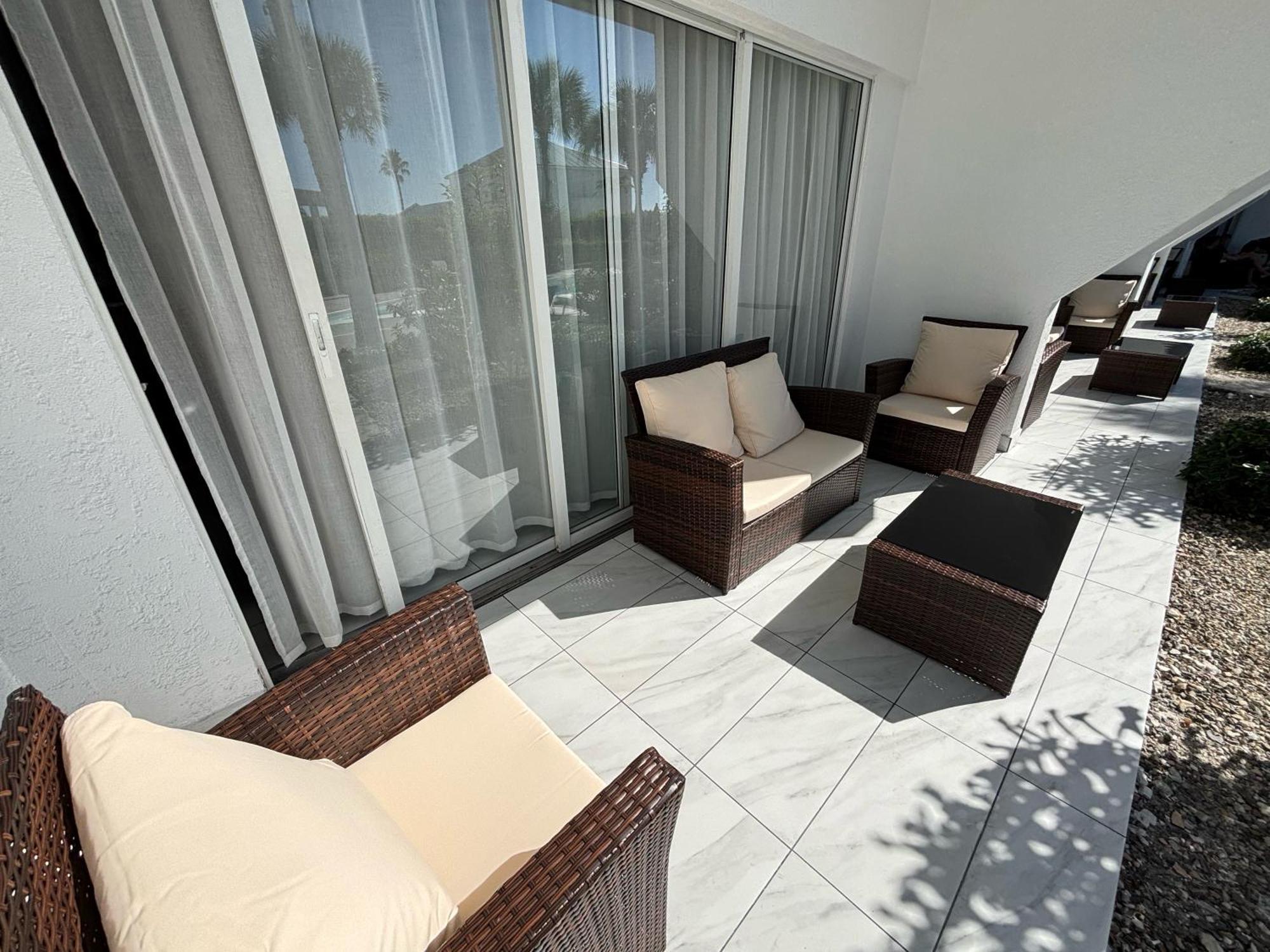 Grace Bay Suites 外观 照片