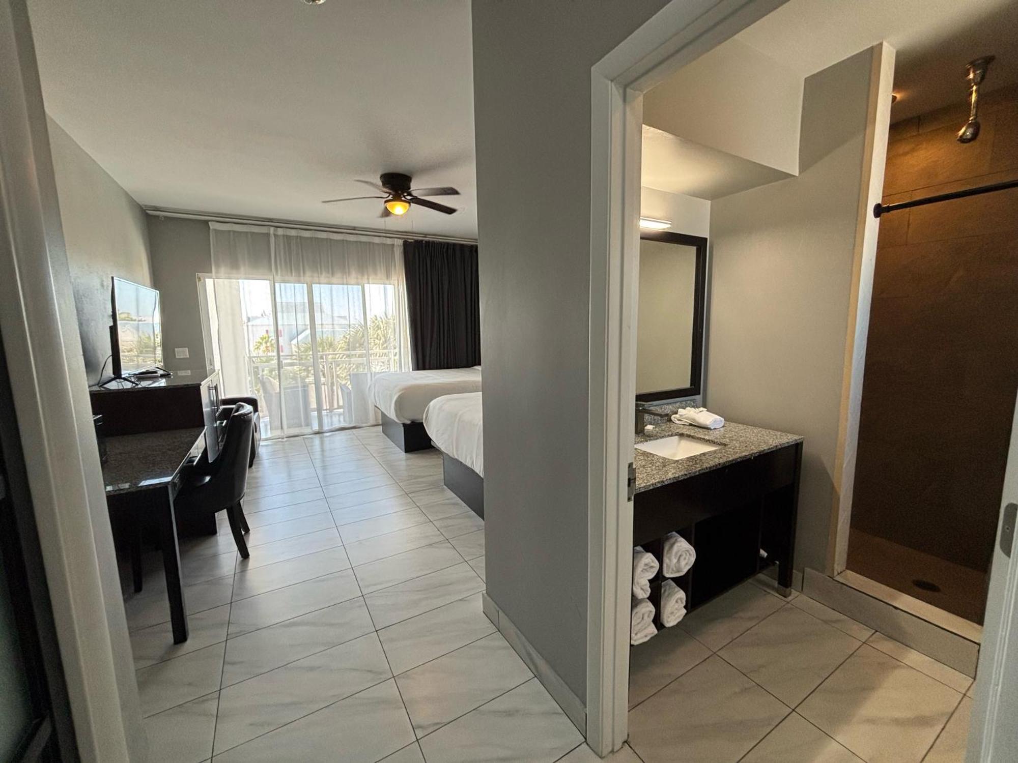 Grace Bay Suites 外观 照片