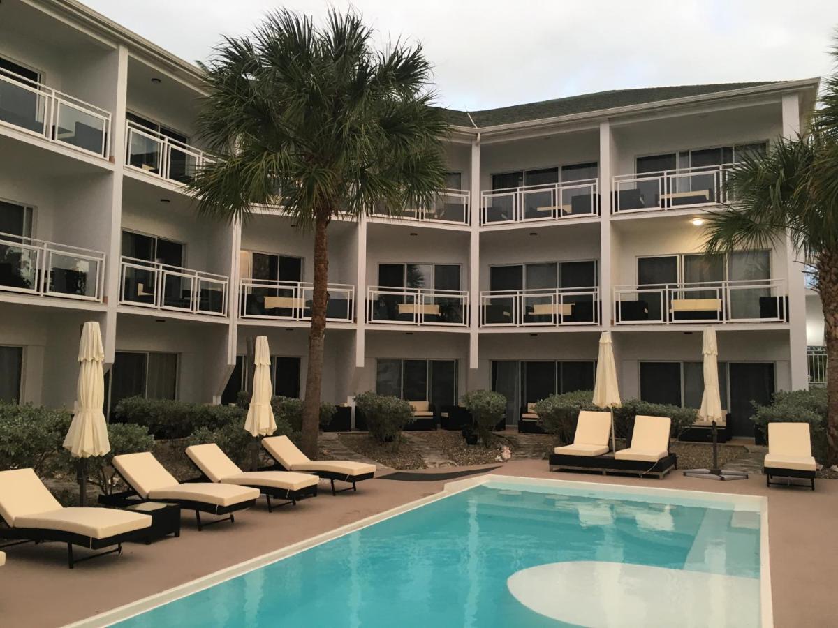 Grace Bay Suites 外观 照片